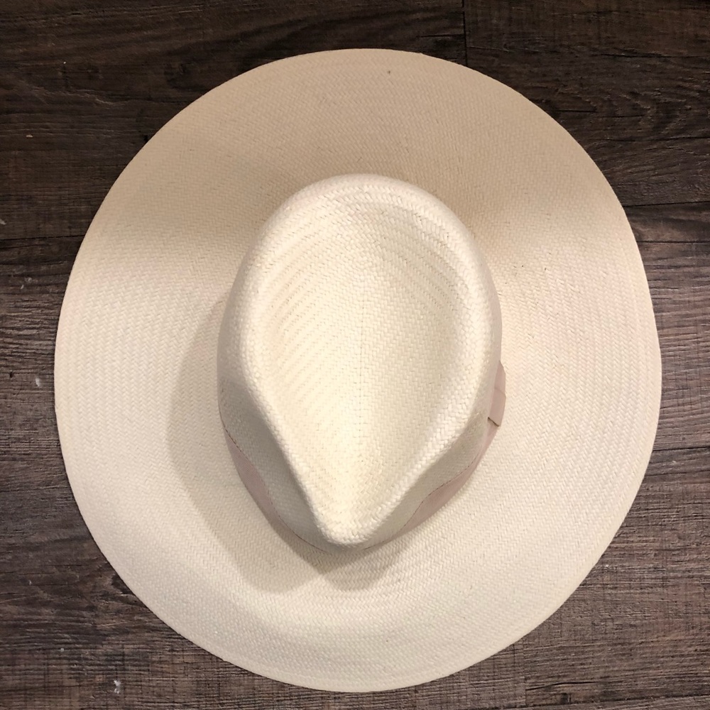 White and nude hat